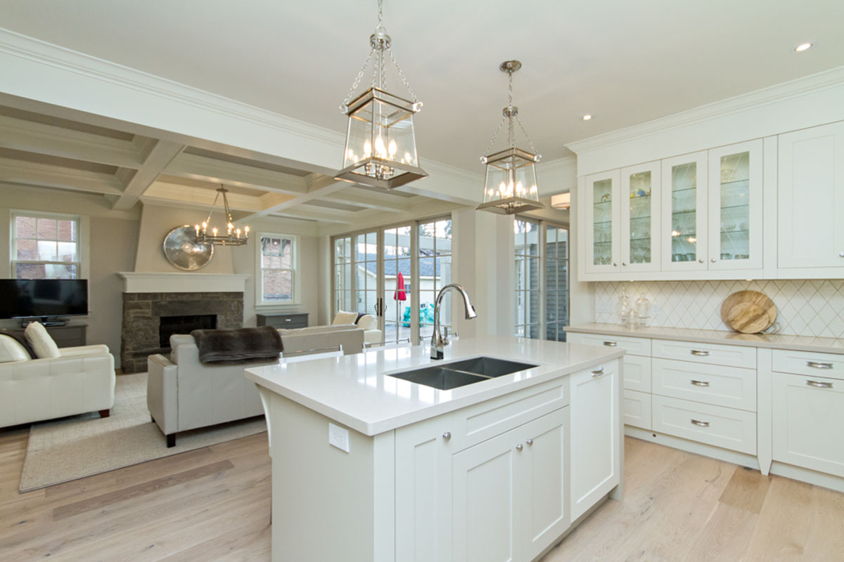 Exquisite Cabinetry manufacture beautiful bespoke kitchen cabinets using superior craftsmanship and the latest technology.